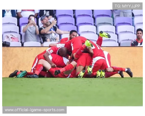 格里马尔多:裁判不公平,但比赛终场哨响前,我们一刻不放弃,格里马尔德 格里马尔多:裁判不公平,但比赛终场哨响前,我们一刻不放弃,格里马尔德