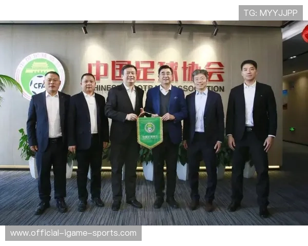 俱乐部与城市共同开发青少年足球营地合作协议示例，俱乐部与校园足球合作协议